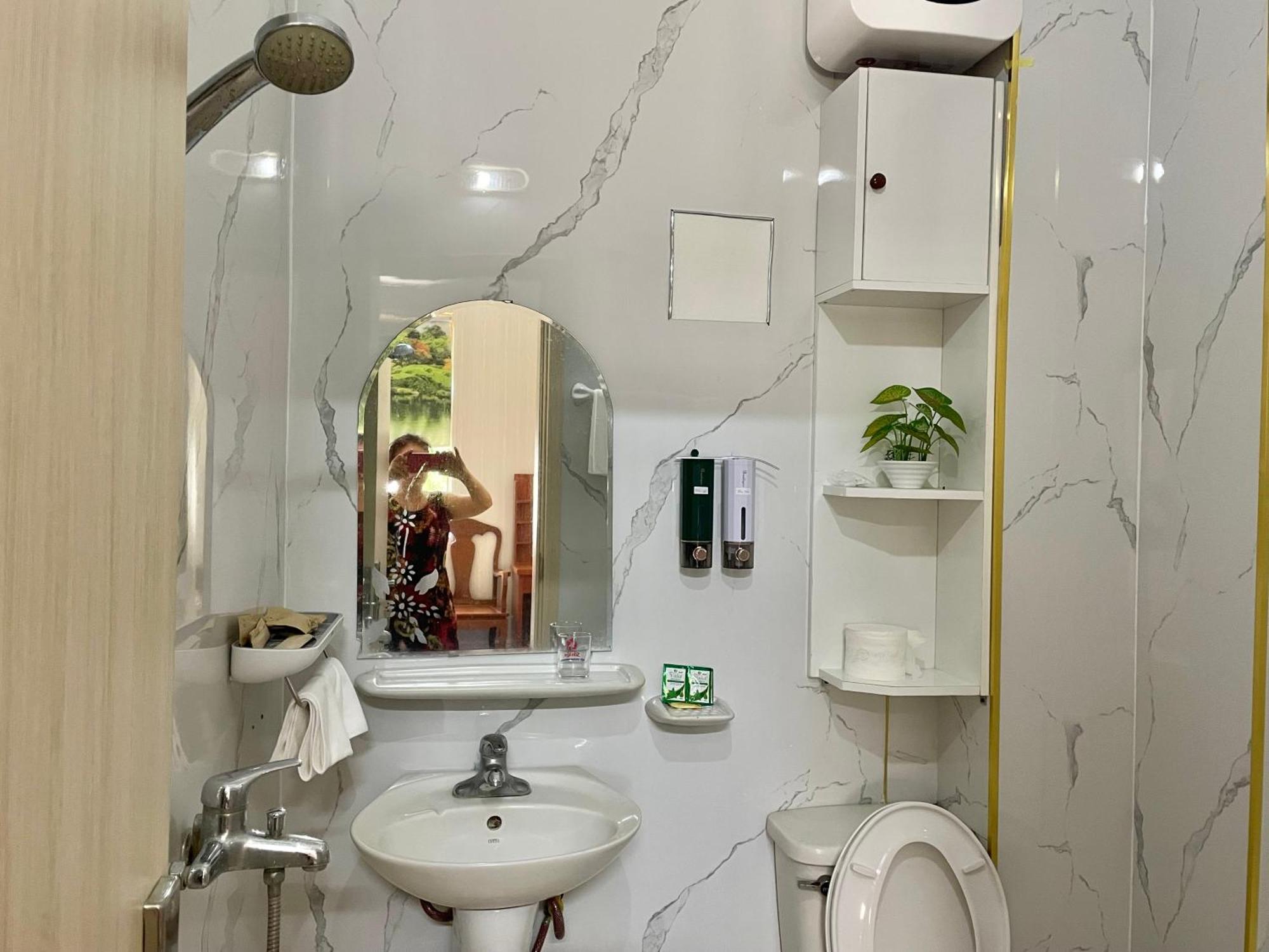 Bach Dai Dung Hotel Ха Тинх Екстериор снимка